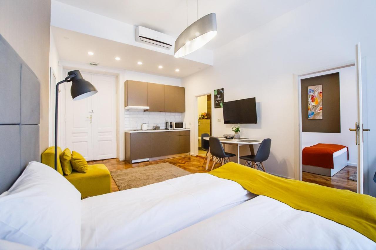 Eat It Cozy Downtown Apartments Oradea Eksteriør bilde