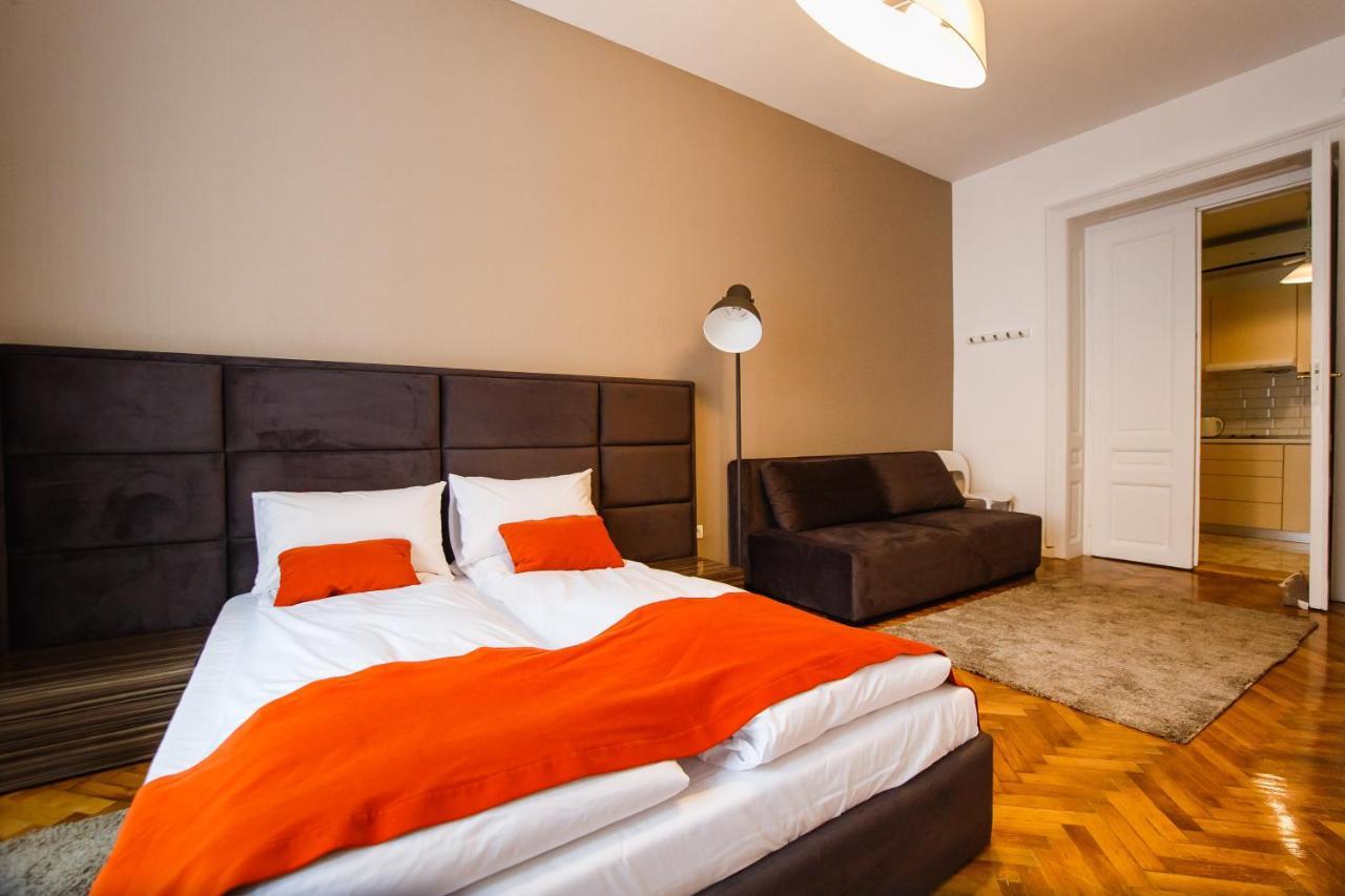 Eat It Cozy Downtown Apartments Oradea Eksteriør bilde