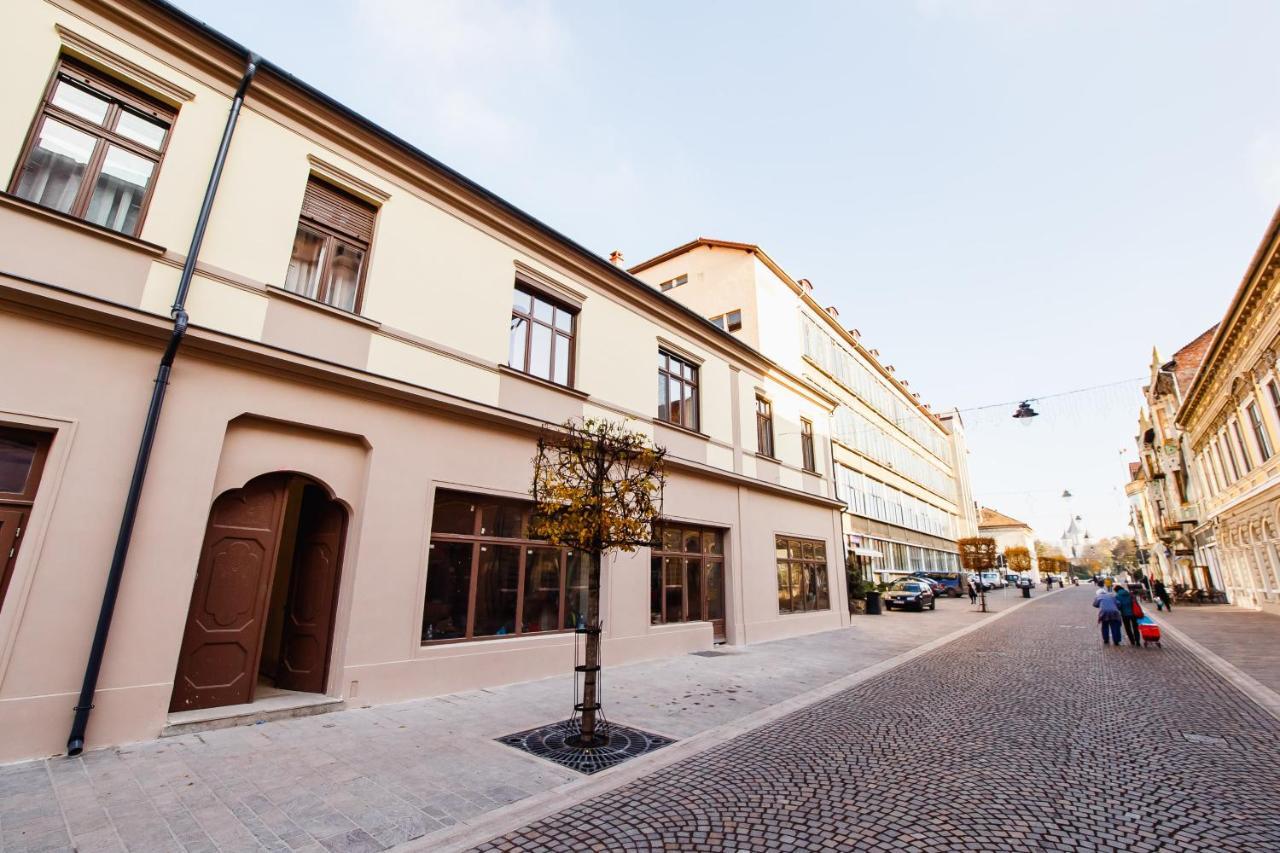 Eat It Cozy Downtown Apartments Oradea Eksteriør bilde